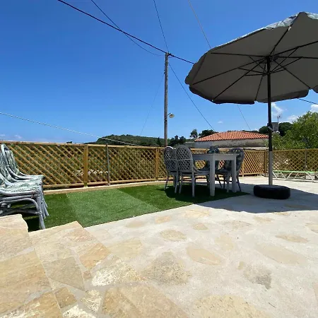 Holiday home Casa Di Fragkiskos. ένα σπίτι μέσα στη φύση. *